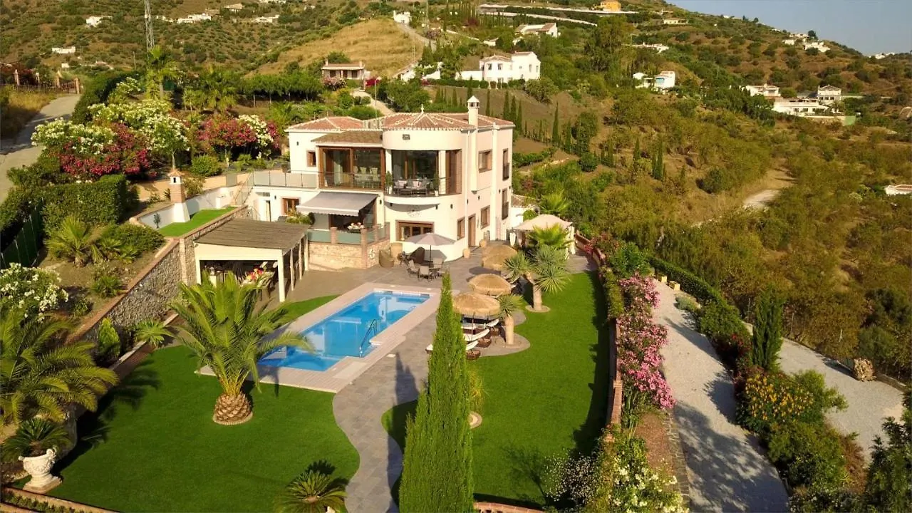 Exceptional Costa Del Sol Villa El Espuela For 8 Heated Pool Amazing Views & Quality Torrox 0*,